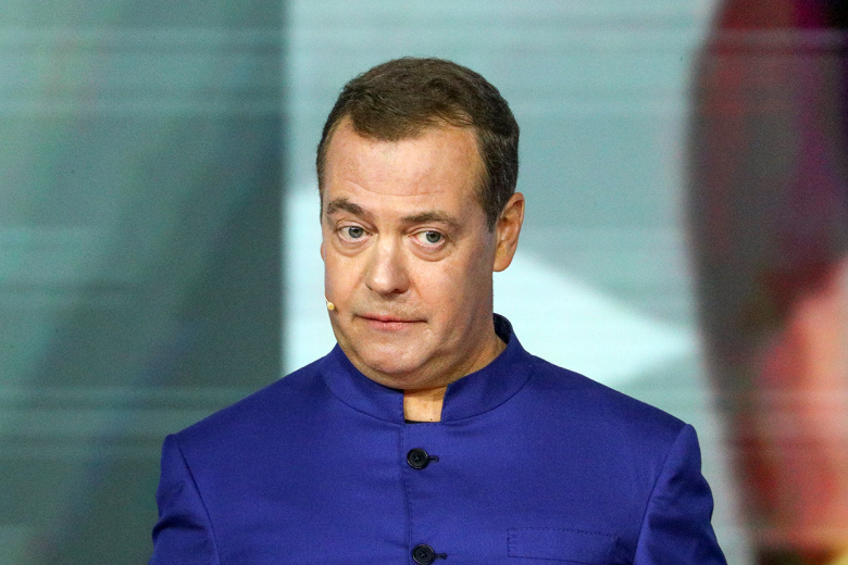 Медведев предупредил США о риске прямого конфликта с Россией