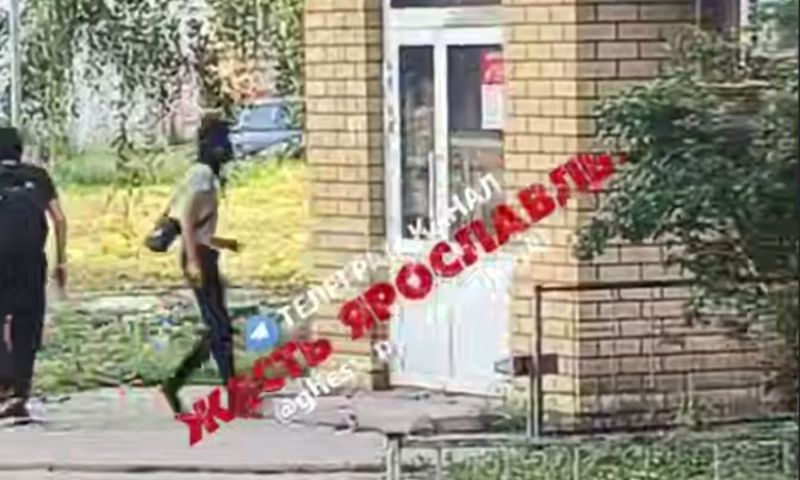 Мародеры атакуют сгоревший магазин в Ярославле