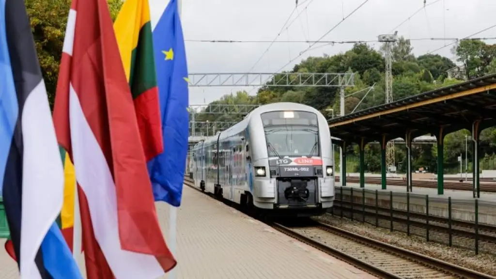 Министерство: пассажирский поезд Вильнюс-Рига – со следующего года