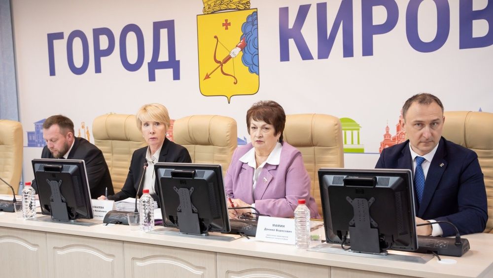 В администрации Кирова появится должность управляющего делами