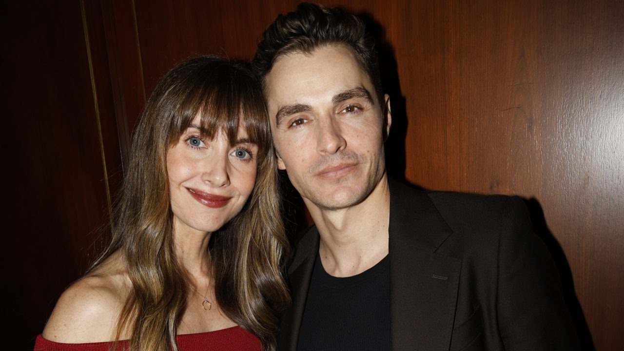 С бала на бал: Кейт Бекинсейл, Хизер Грэм и Зои Дешанель