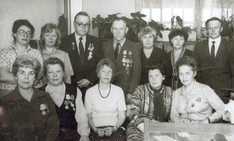 Ветераны блокады (Георгий Васильевич Погарев ― третий слева). Фото предоставлено Музеем истории ИТМО 