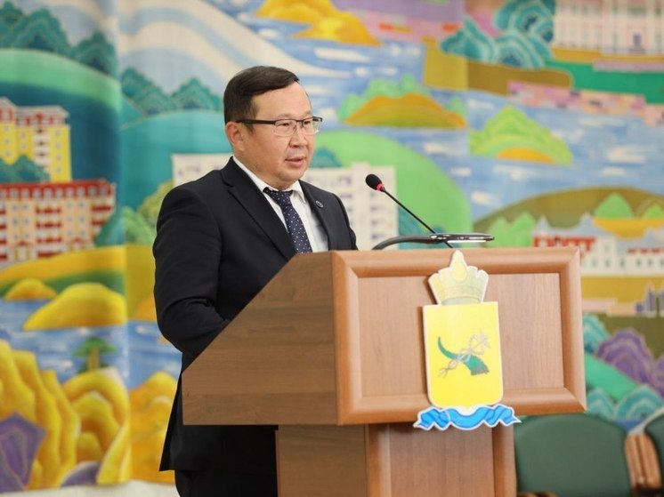 Мэра Улан-Удэ Игоря Шутенкова наградили медалью Казначейства России