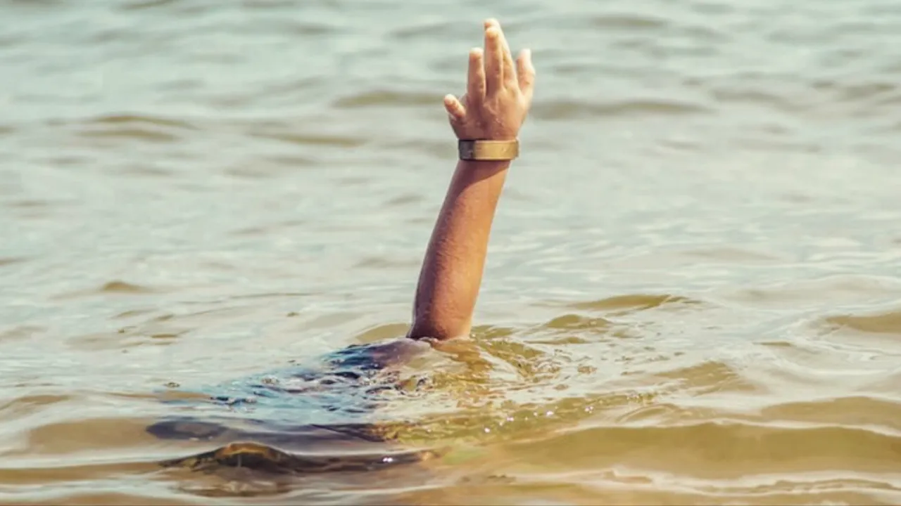 В каком море не утонуть. В красном море не утонешь. что происходит когда человек тонет.
