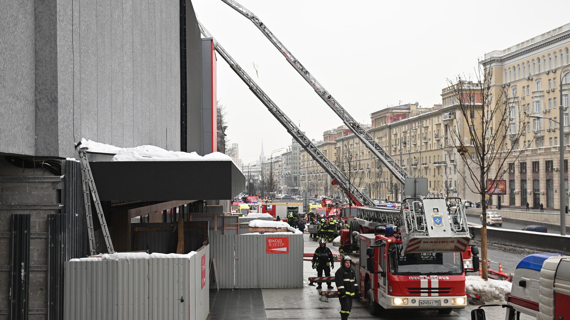 Пожар в театре сатиры москва