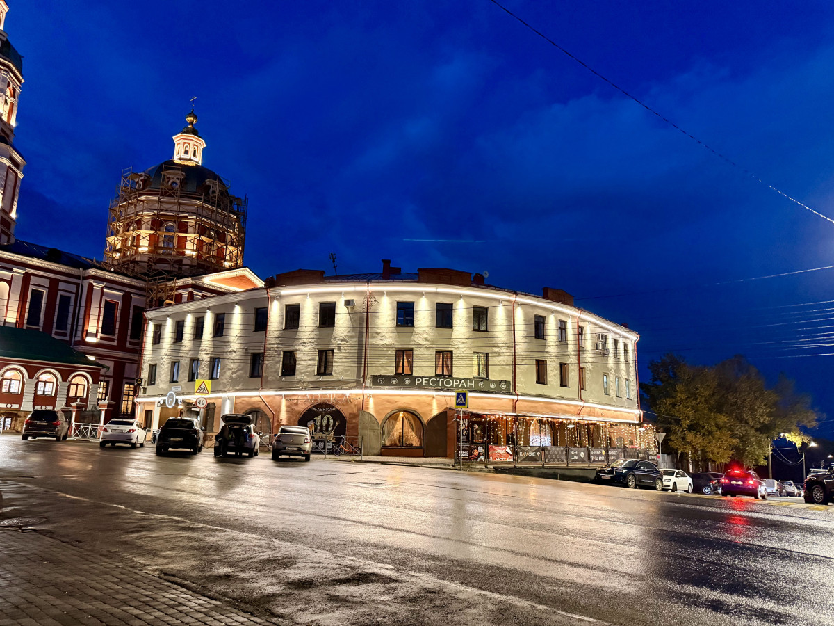 Ансамбль площади «Три здания торговых лавок»