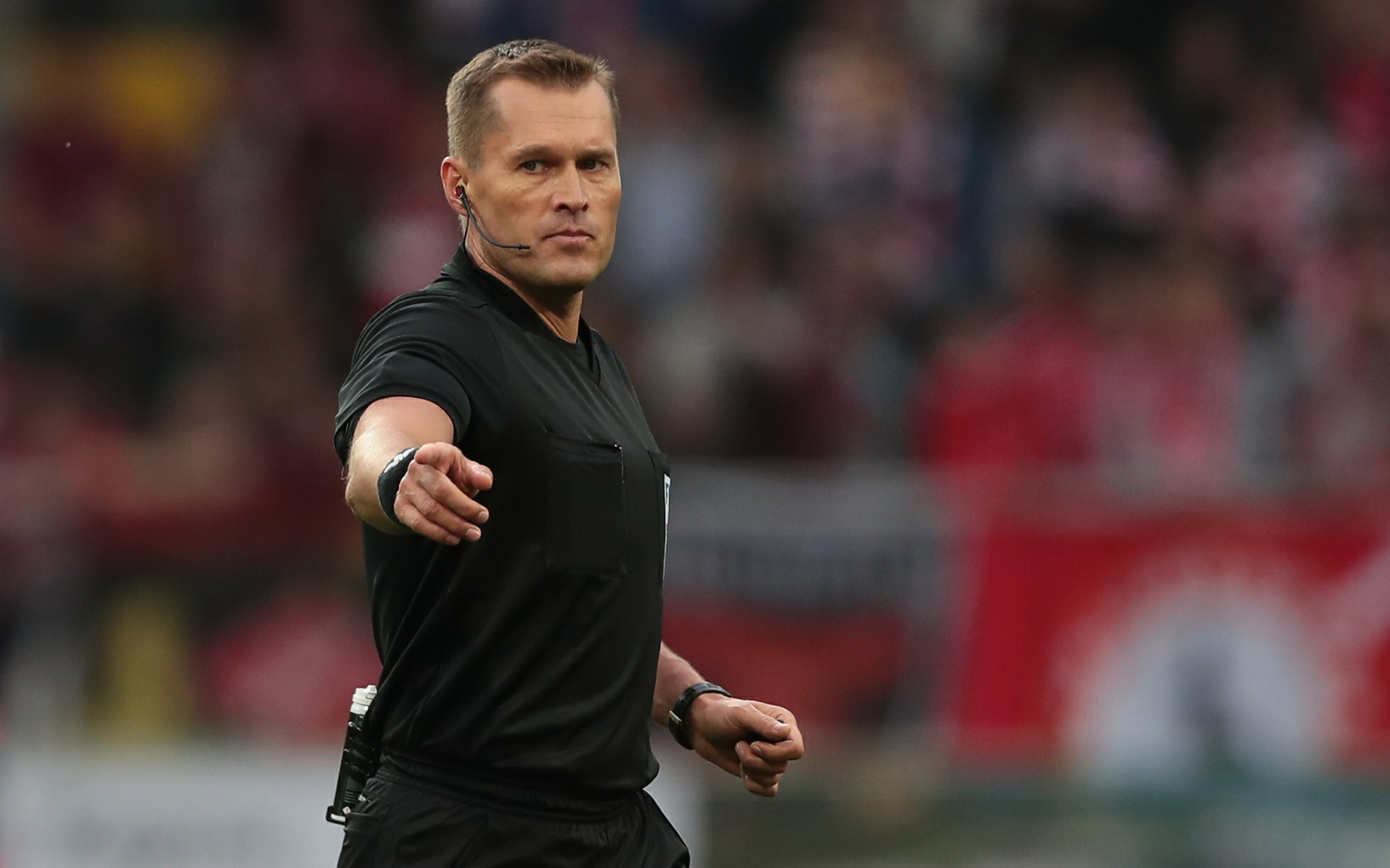 Шедуль арбитр. Владислав юрьевич безбородов. Владислав юрьевич безбородов. Евгений лазаревич кукуляк. Василий казарцев рпл.