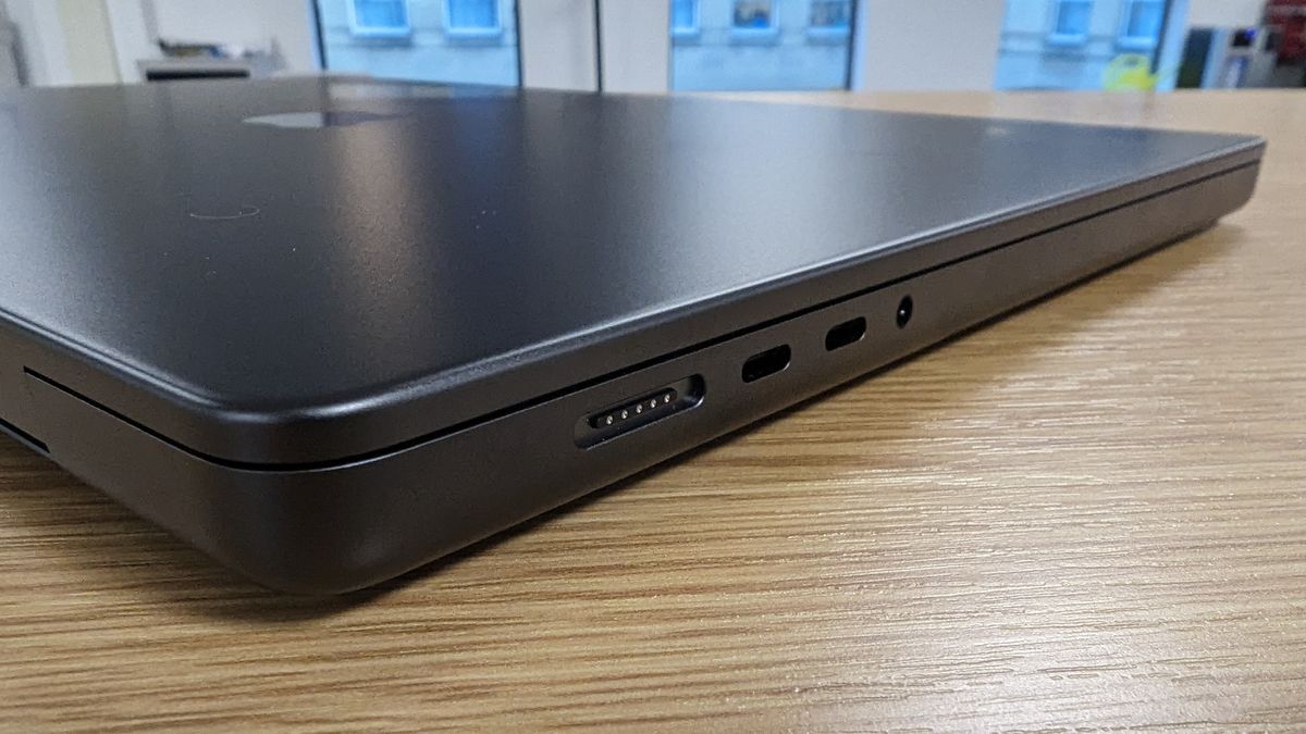 MacBook Pro 16