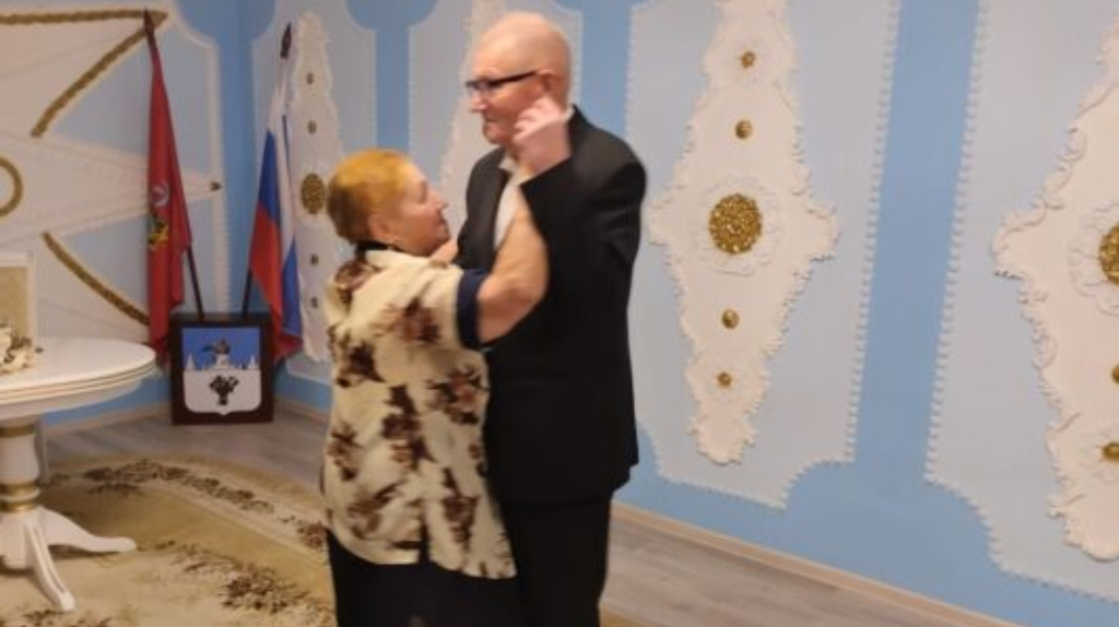 В Карачеве супруги Вороные отметили изумрудную свадьбу