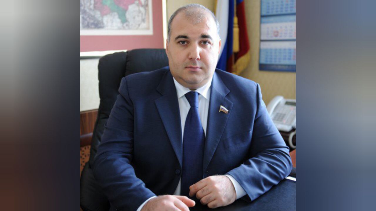 Экс-депутат ГД от Кубани Юрий Напсо оформил часть недвижимости на мать и жену