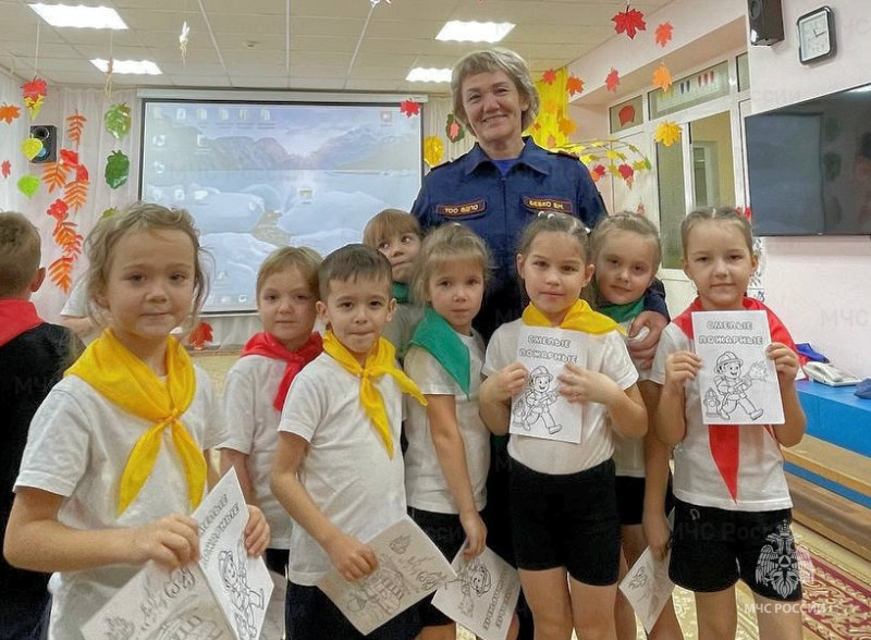 Занятие по пожарной безопасности прошло в Ембаевском детском саду