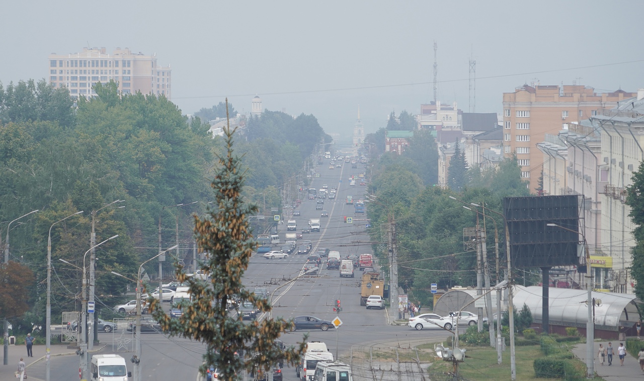 Пахнет гари. Почему в екатеринбурге пахнет гарью сегодня. Смог во владимире. Запах гари в тюмени сейчас. Область задымления 2022.