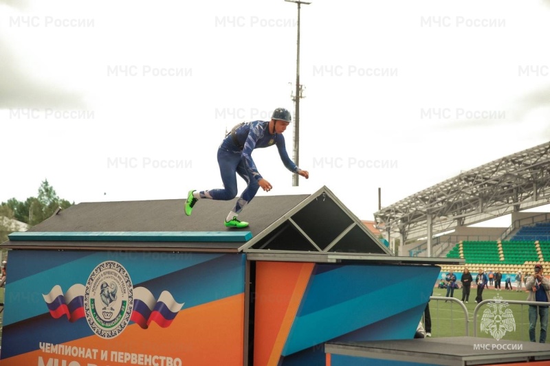 Третий день чемпионата и первенства МЧС России по пожарно-спасательному спорту