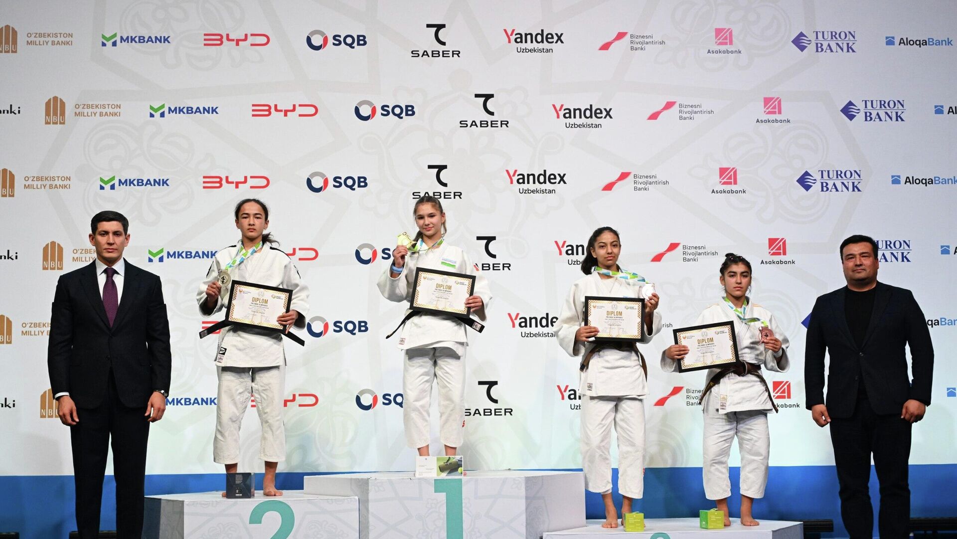 В рамках Президентской Олимпиады в Узбекистане состоялись соревнования по дзюдо - Sputnik Узбекистан, 1920, 03.12.2025