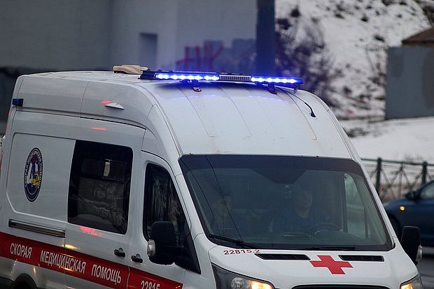 Фанатке Мэйби Бэйби стало плохо на концерте в Петербурге