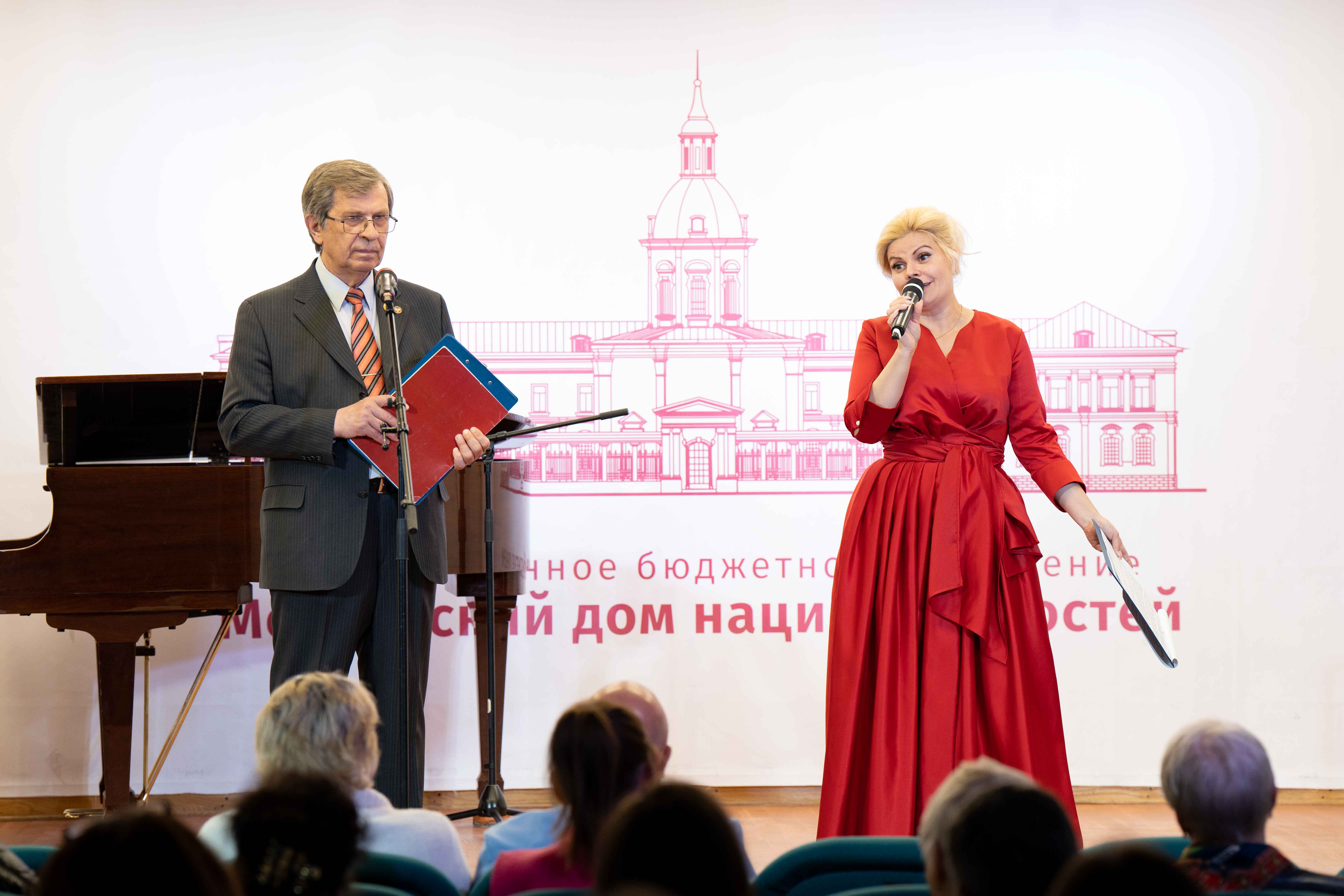 Лао-цзы и чжуан-цзы. Президент южной кореи 2022 юн сок ель. Эпоха чосон. Южная корея династии чосон. Деятели культуры и искусства республики корея.