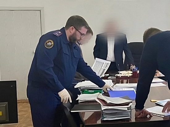 В Саратовской области судят задержанного чиновника