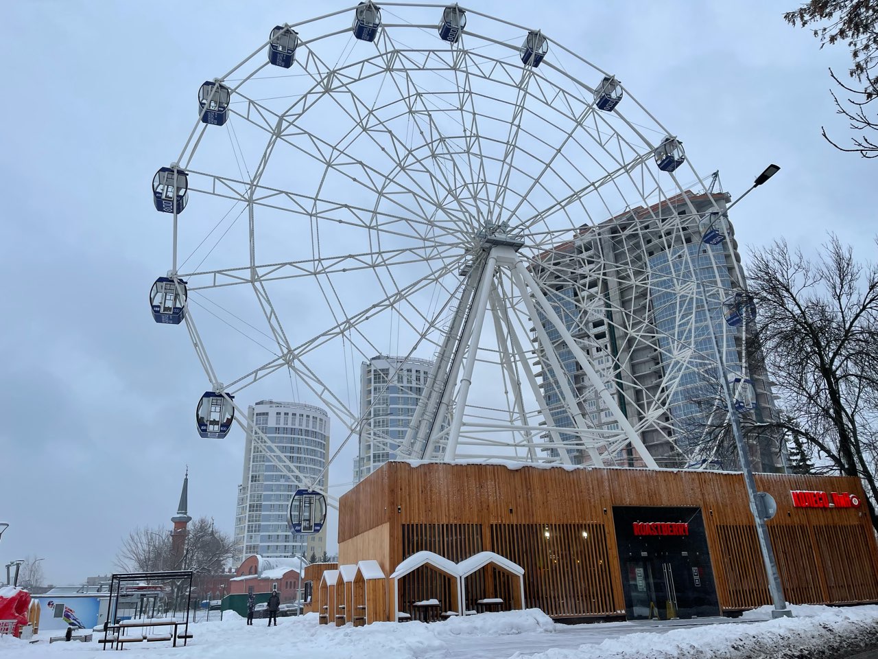 Колесо обозрения в великом новгороде фото