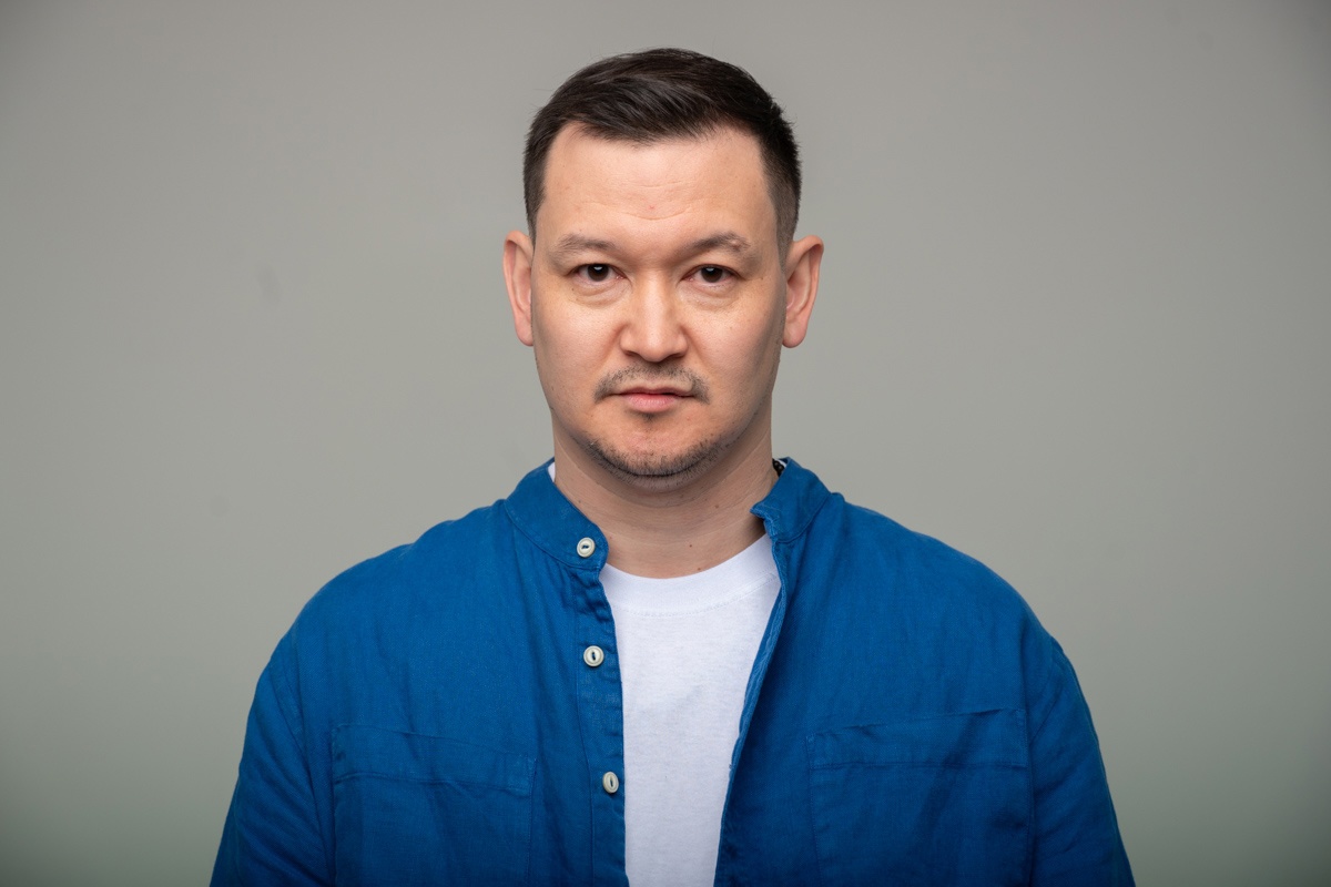 мухамбаев квн. ренат мухамбаев актёр. мухамбаев магрипа. ренат мухамбаев биография. ренат мухамбаев квн.