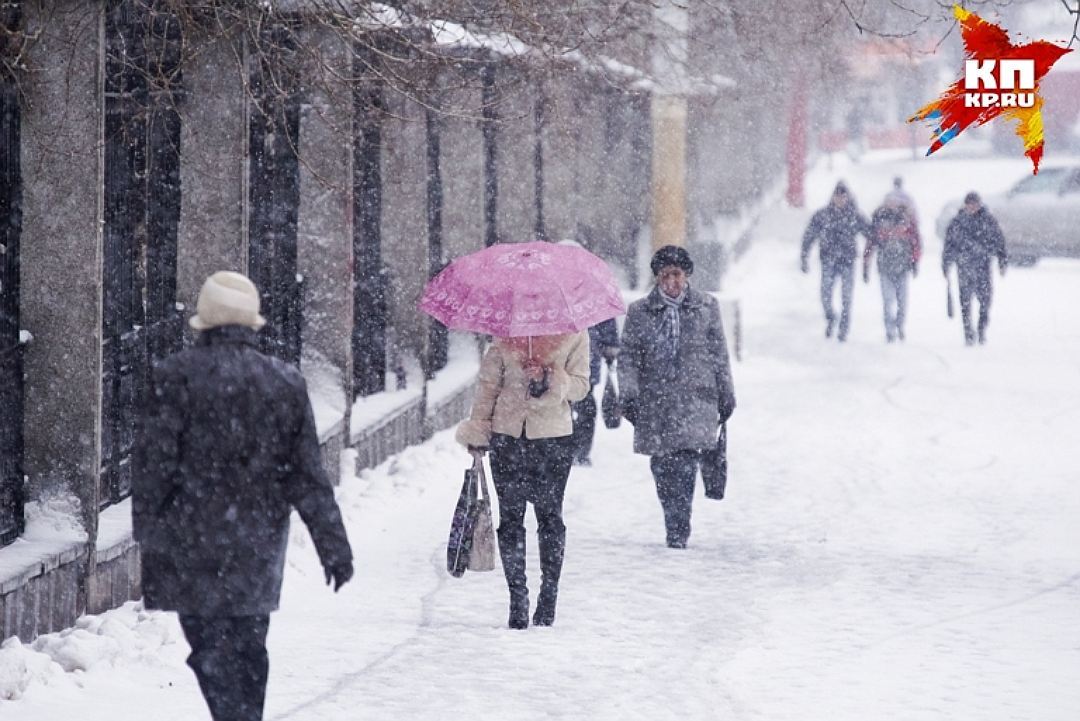 Пурга в тикси. Метели не прекращались в течени января. Чукотка анадырь снег. Метель на трассе в татарстане. Температура снега.