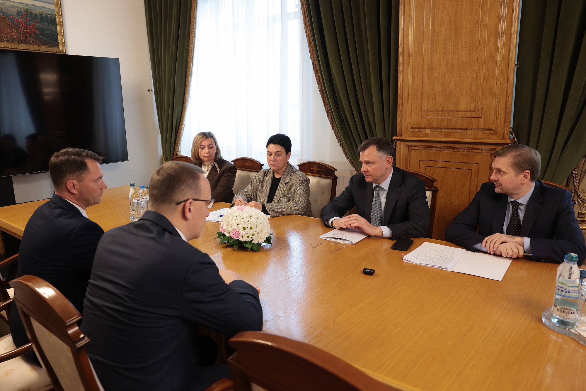 Встреча губернатора Ю.Б.Слюсаря с новым руководителем Управления ФНС России по Ростовской области А.Н.Могилой