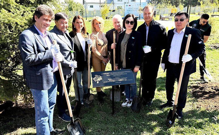 Сенаторы приняли участие в мероприятиях, проводимых в рамках 24-го заседания Комиссии по сотрудничеству между Советом Федерации и Сенатом Парламента Республики Казахстан