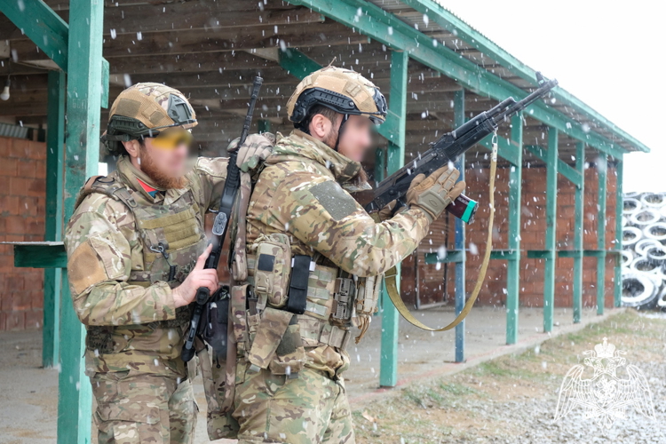 Тактико-специальные занятия спецподразделений Росгвардии прошли в Дагестане