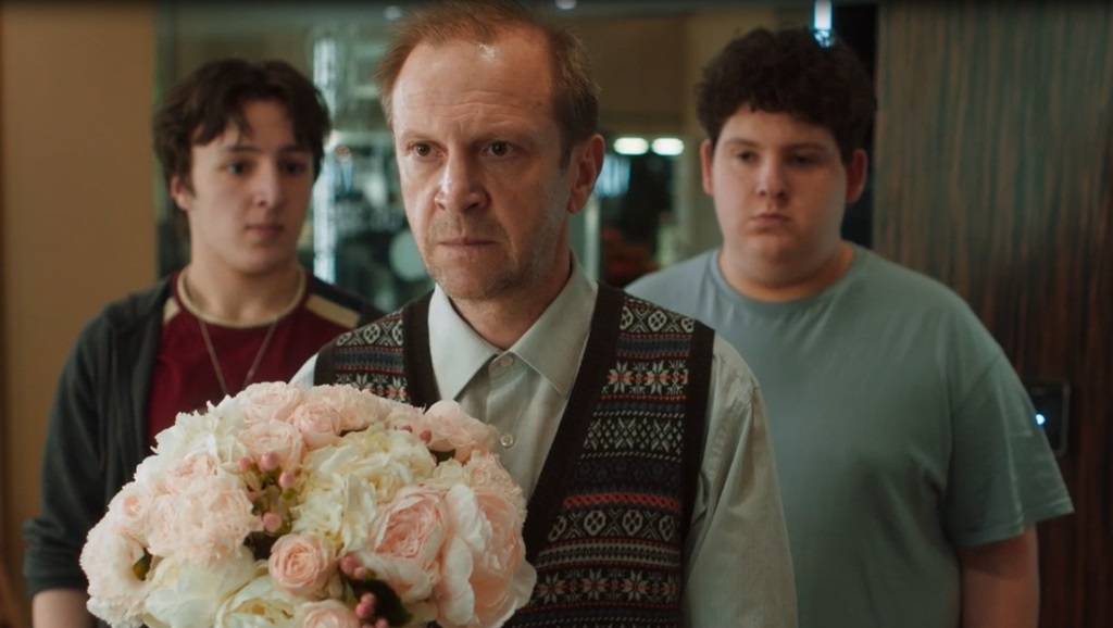 «Дядя Леша», «Она такая классная» и Роман Костомаров: за кого мы болеем на премии ИРИ-2025