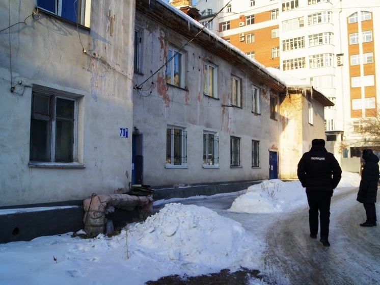 «Треснувший» дом на Партизанской в Барнауле признали аварийным