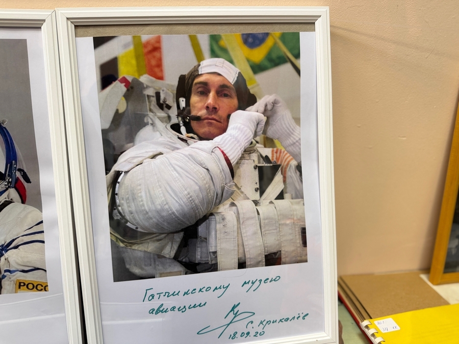 Космическая коллекция краеведа Евгения Колтового пополнила экспозицию музея истории военной авиации в Гатчине