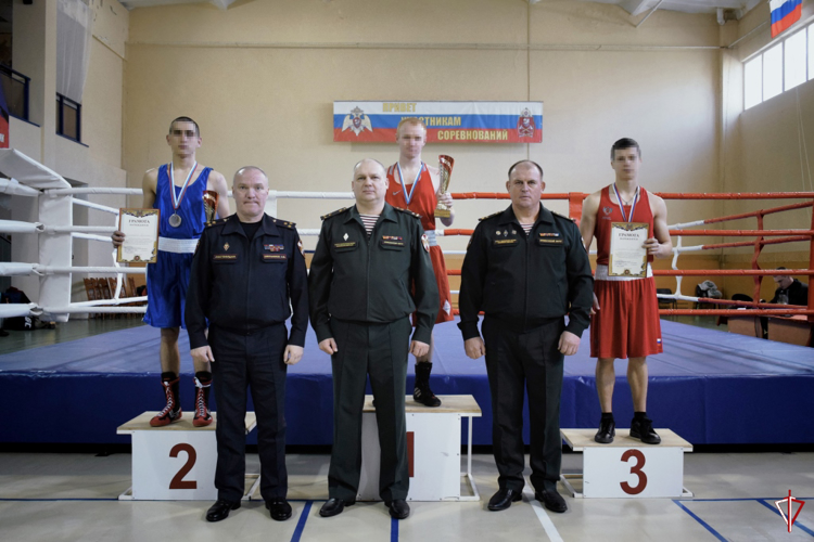 Боец ОМОН из Удмуртии завоевал золото чемпионата Приволжского округа Росгвардии по боксу