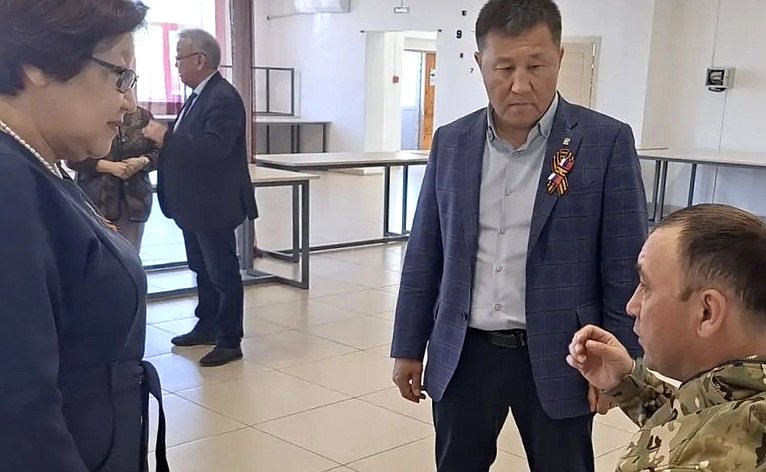 Альбина Кириллова побывала в Петропавловке, районном центре Джидинского района
