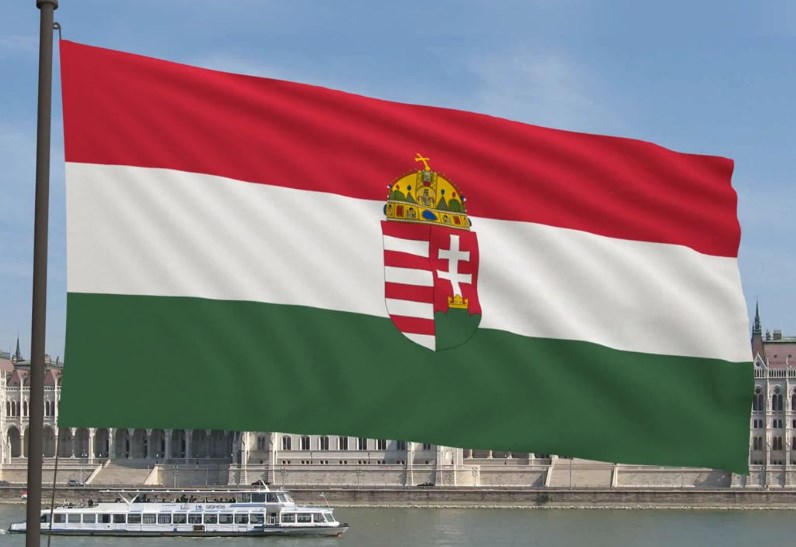 Флаг венгрии