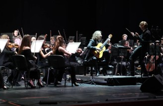 Алексей Текслер принял участие в заседании попечительского совета театра оперы и балета им. М.И. Глинки. Автор фото - Наиль Фаттахов 