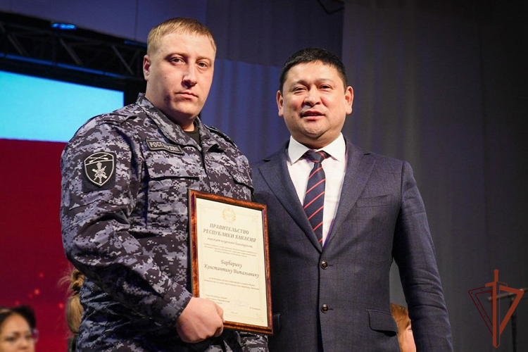 Мероприятия ко Дню защитника Отечества прошли в Сибирском округе Росгвардии 