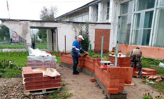 В деревне Средние Шуни строят мемориал с именами героев