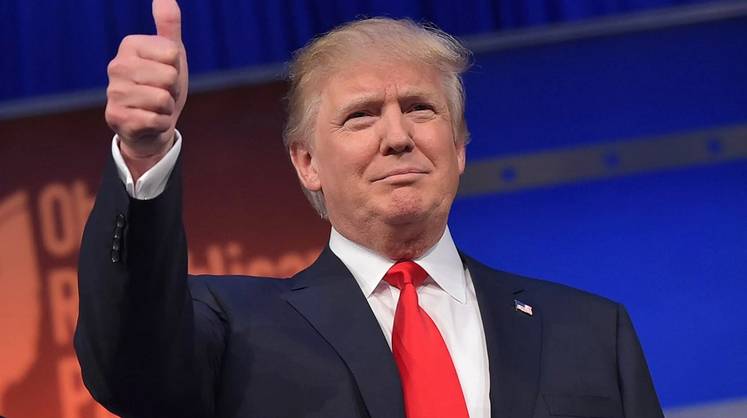 Трамп опережает Харрис во всех колеблющихся штатах, показал опрос