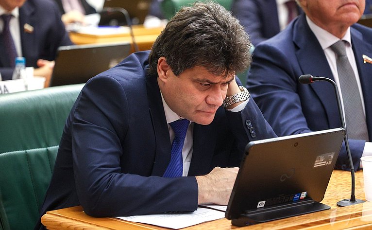 Александр Высокинский