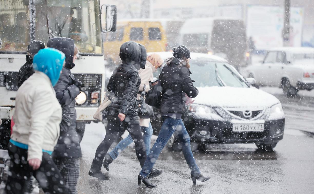 Погода в туле 13 ноября. Град и гололед это. Снег в Москве. Ноябрь гололедица ветер. Ноябрь снег.