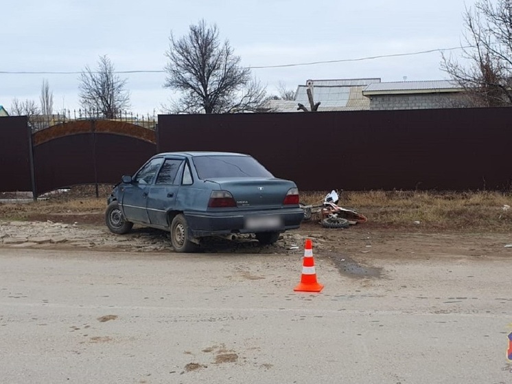 Подростки на «Питбайке» попали в больницу после ДТП в Волгоградской области