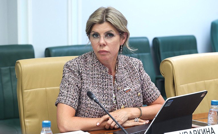 Евгения Уваркина