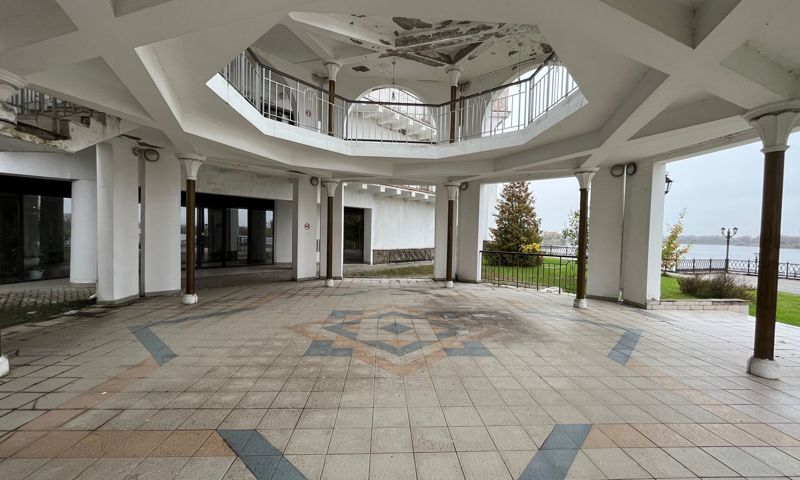 ​К продаже гостиничного комплекса в Угличе добавили еще один земельный участок