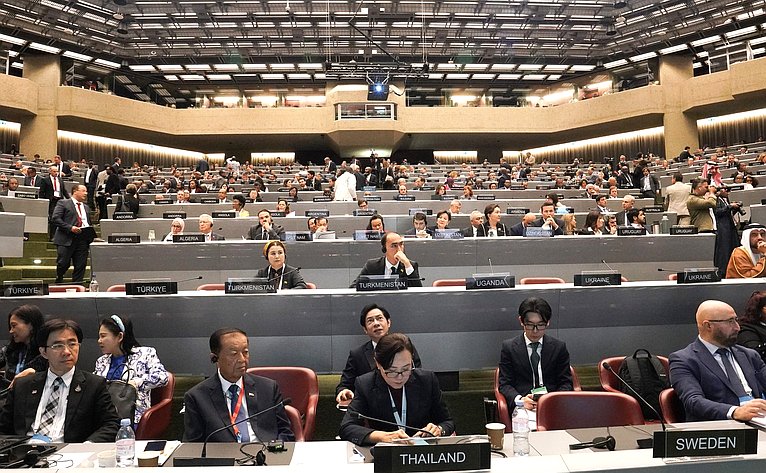 Сенаторы в составе делегации Федерального Собрания РФ участвуют в 151-й Ассамблее Межпарламентского союза в Женеве