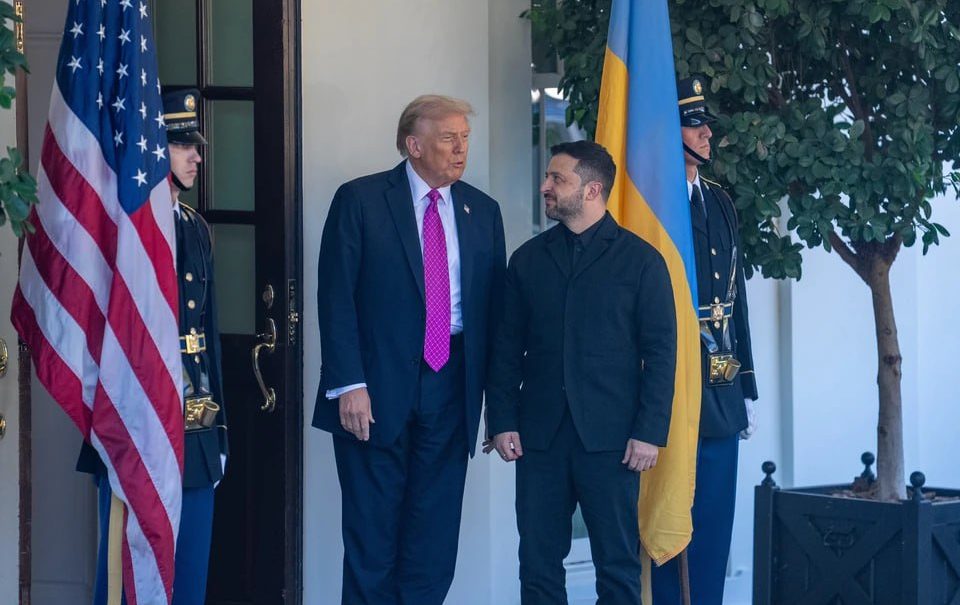 Трамп оживился только на словах о Путине - Зеленский вел себя крайне подобострастно: эксперт по телу оценила встречу в Белом Доме 
