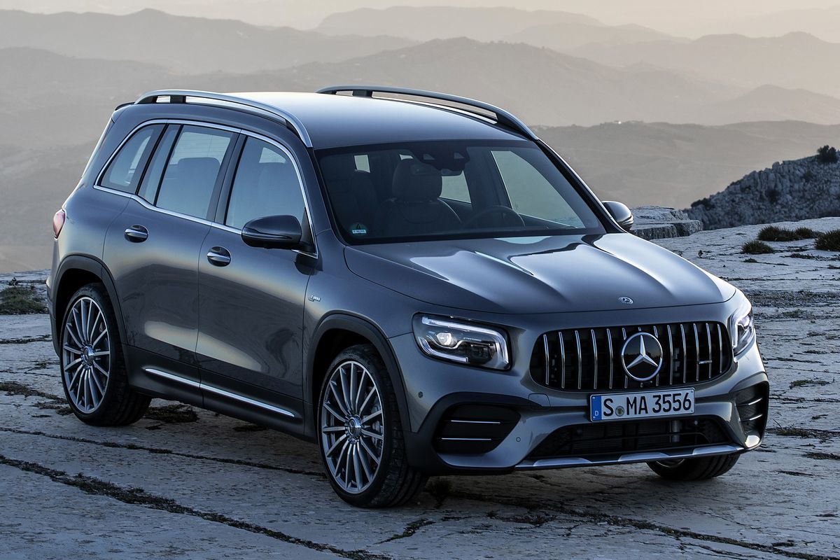 Такие маленькие, а уже кроссоверы: цены и проблемы самых дешевых премиум-паркетников