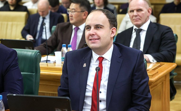 Заседание Совета по вопросам развития Сибири при Председателе Совета Федерации на тему «Сибирская экономика – от сырьевой к высокотехнологичной»