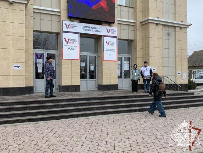 Сотрудники Росгвардии обеспечили безопасность при проведении выборов Президента России на Северном Кавказе