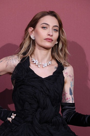 Пэрис Джексон