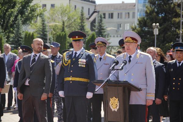 На площади Славы в Самаре состоялся выпуск молодых лейтенантов 