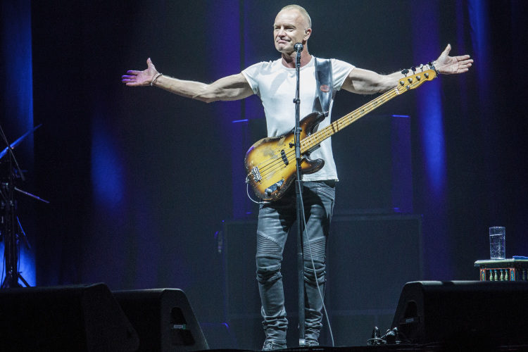 В 2011 году «Татконцерт» впервые привез в Казань Стинга